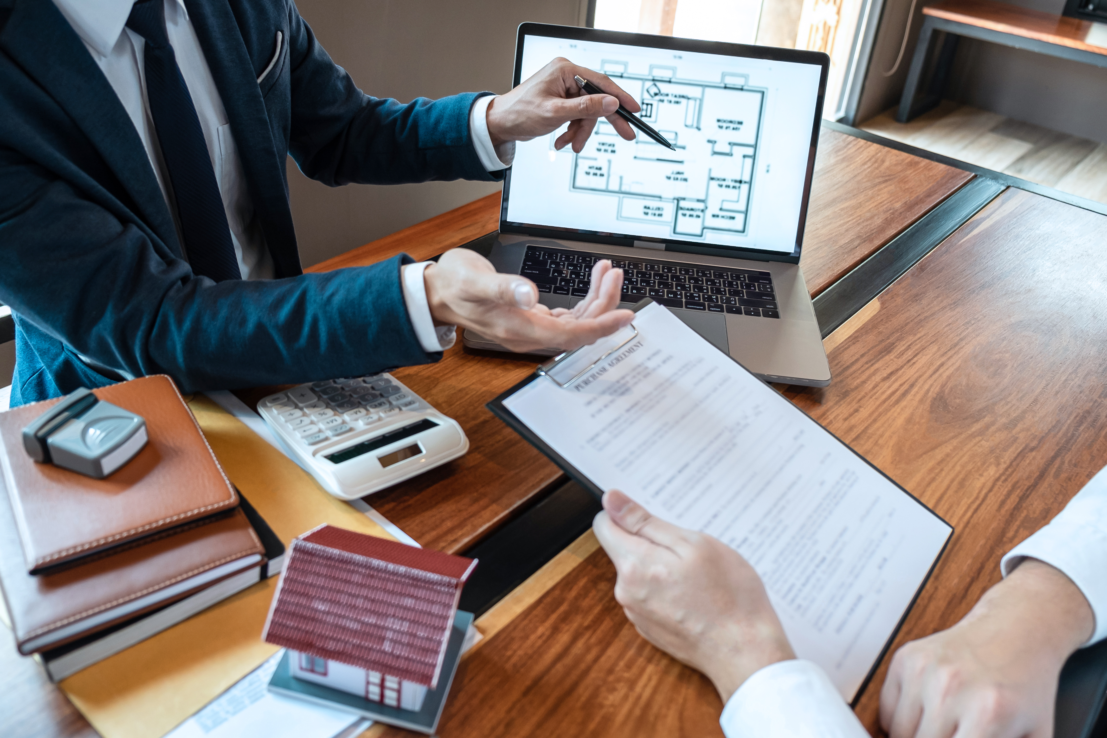 Lease Management Platform - Automated Commercial Real Estate & Asset Lifecycle